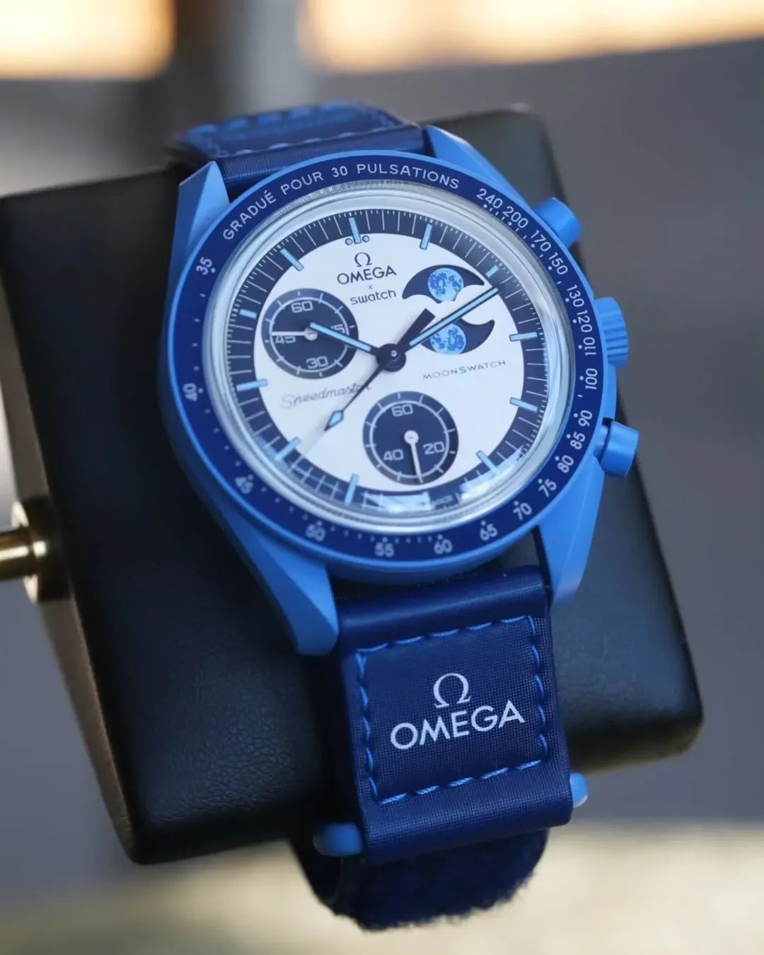 Omega Swatch‑X MoonSwatch Style Chronograph Watch with Working Sun‑Moon Display - Image 5